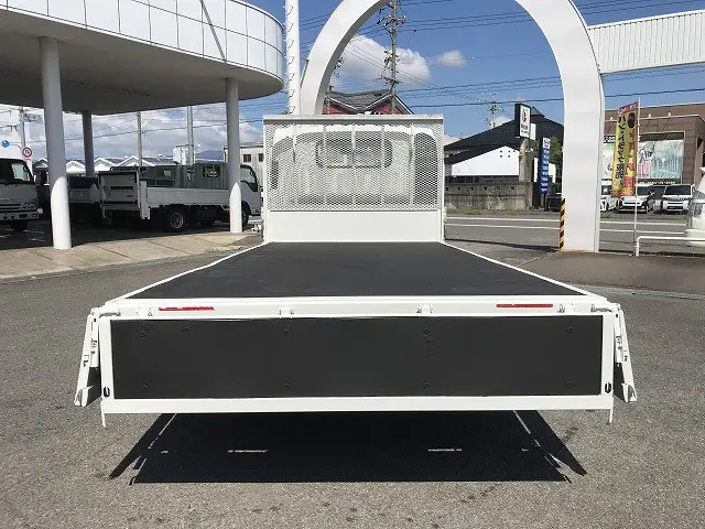 いすゞ エルフ 2RG-NPR88AR(2WD)の写真12