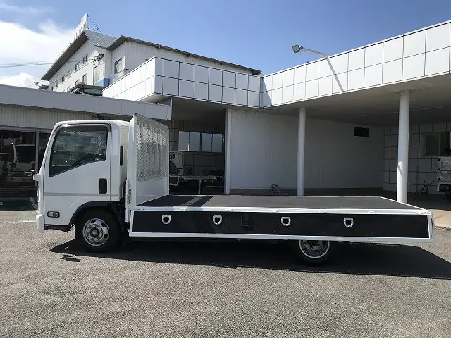 いすゞ エルフ 2RG-NPR88AR(2WD)の写真14
