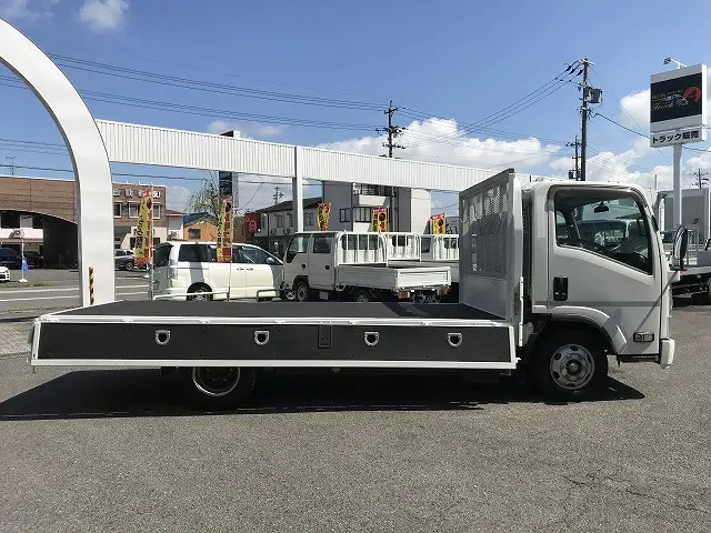 いすゞ エルフ 2RG-NPR88AR(2WD)の写真15