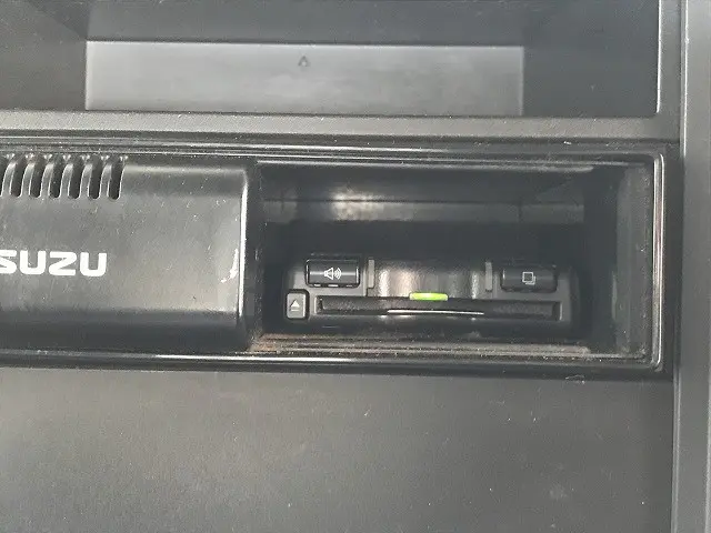 いすゞ エルフ 2RG-NPR88AR(2WD)の写真32