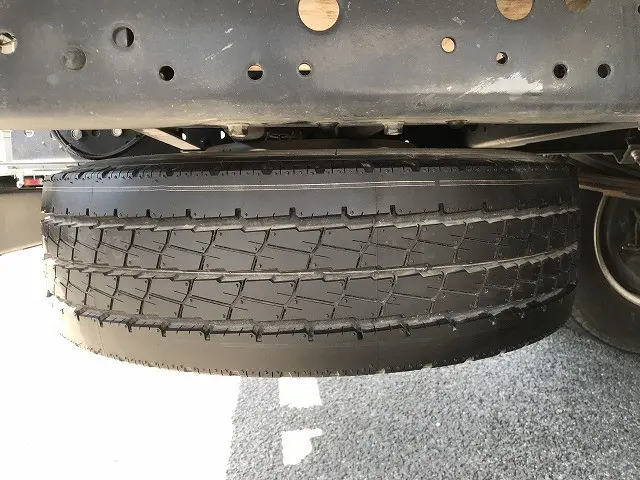いすゞ エルフ 2RG-NPR88AR(2WD)の写真46