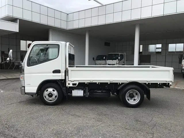三菱 キャンター TPG-FBA50(2WD)の写真7