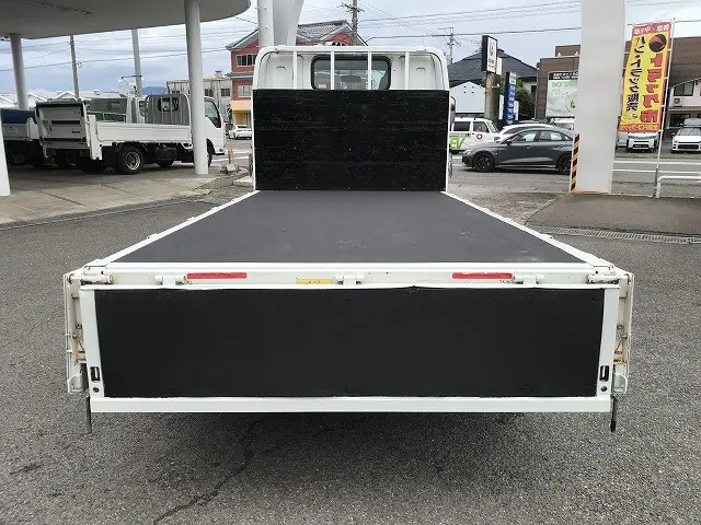 三菱 キャンター TPG-FBA50(2WD)の写真12