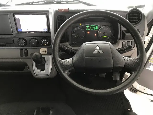 三菱 キャンター TPG-FBA50(2WD)の写真24