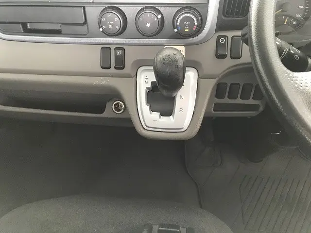 三菱 キャンター TPG-FBA50(2WD)の写真25
