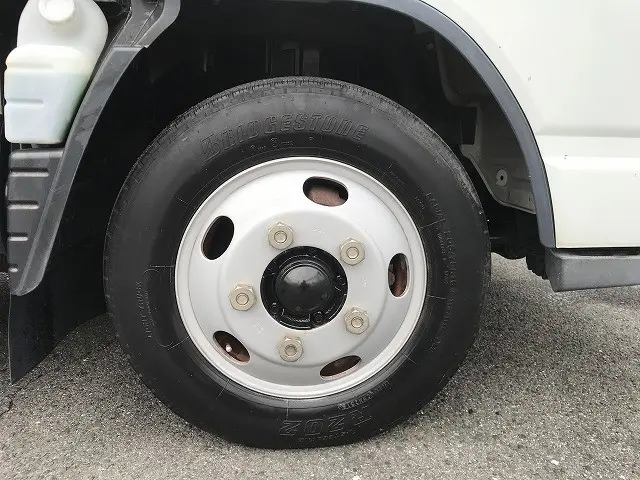 三菱 キャンター TPG-FBA50(2WD)の写真40
