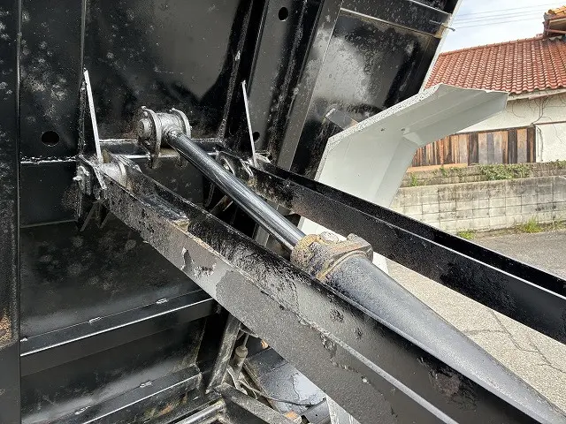 いすゞ フォワード TKG-FRR90S1(2WD)の写真20