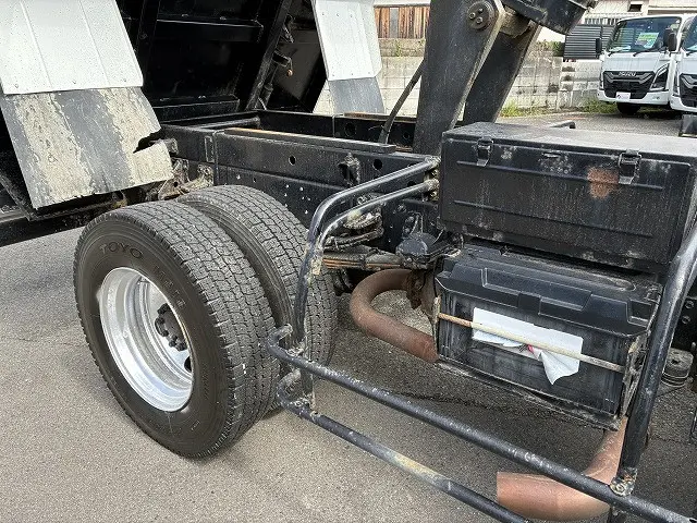 いすゞ フォワード TKG-FRR90S1(2WD)の写真24