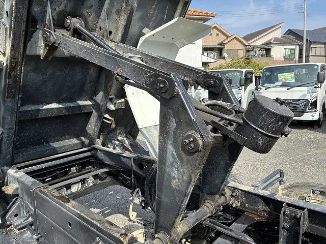 いすゞ フォワード TKG-FRR90S1(2WD)の写真19