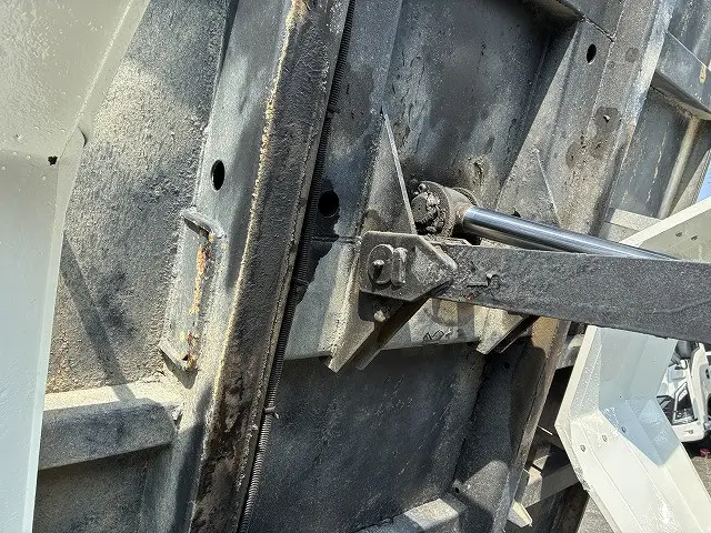 いすゞ フォワード TKG-FRR90S1(2WD)の写真20