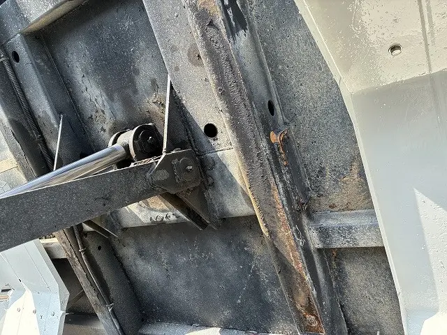 いすゞ フォワード TKG-FRR90S1(2WD)の写真21
