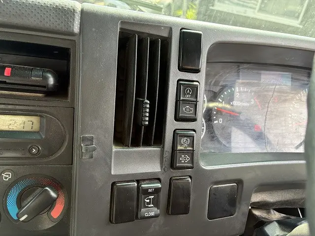 いすゞ フォワード TKG-FRR90S1(2WD)の写真38