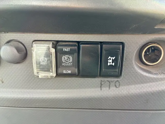 いすゞ フォワード TKG-FRR90S1(2WD)の写真39