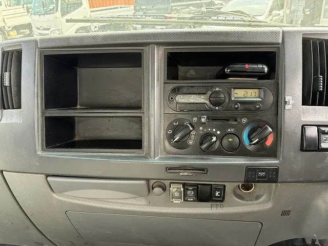 いすゞ フォワード TKG-FRR90S1(2WD)の写真40
