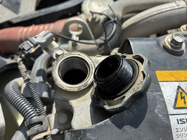 いすゞ フォワード TKG-FRR90S1(2WD)の写真44