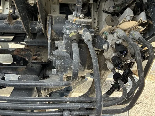 いすゞ フォワード TKG-FRR90S1(2WD)の写真49