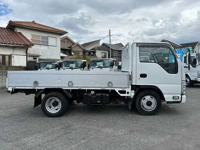 いすゞ エルフ TPG-NJR85A(2WD)の写真5