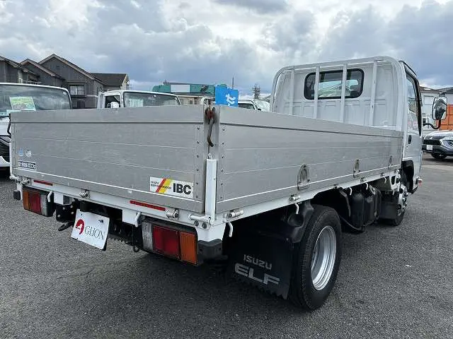 いすゞ エルフ TPG-NJR85A(2WD)の写真6