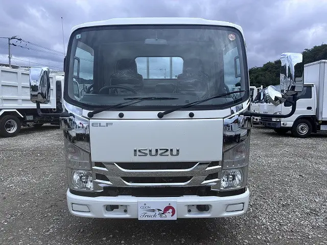 いすゞ エルフ TPG-NLR85AR(2WD)の写真2