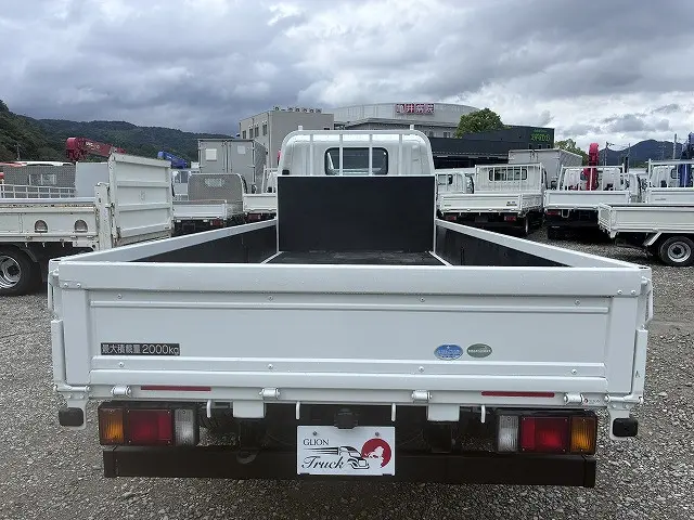 いすゞ エルフ TPG-NLR85AR(2WD)の写真7