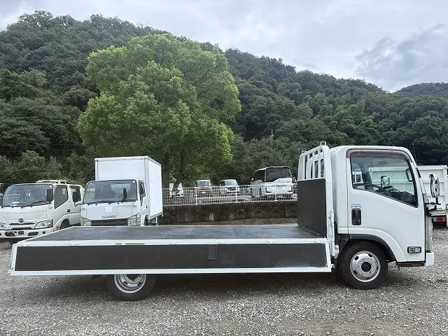 いすゞ エルフ TPG-NLR85AR(2WD)の写真12
