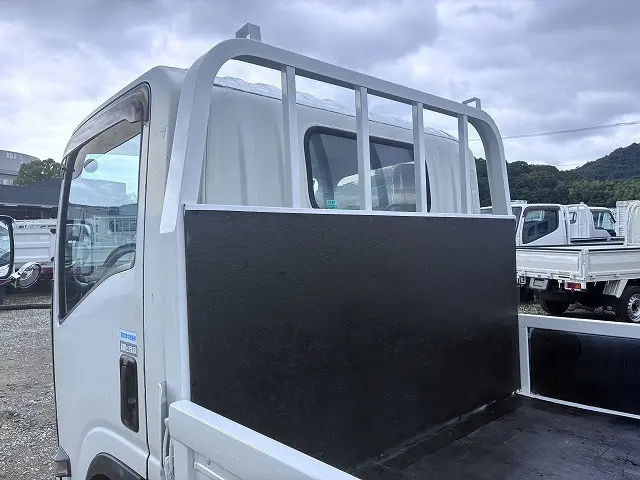 いすゞ エルフ TPG-NLR85AR(2WD)の写真17