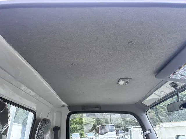 いすゞ エルフ TPG-NLR85AR(2WD)の写真31