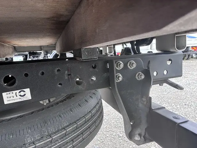 いすゞ エルフ TPG-NLR85AR(2WD)の写真42