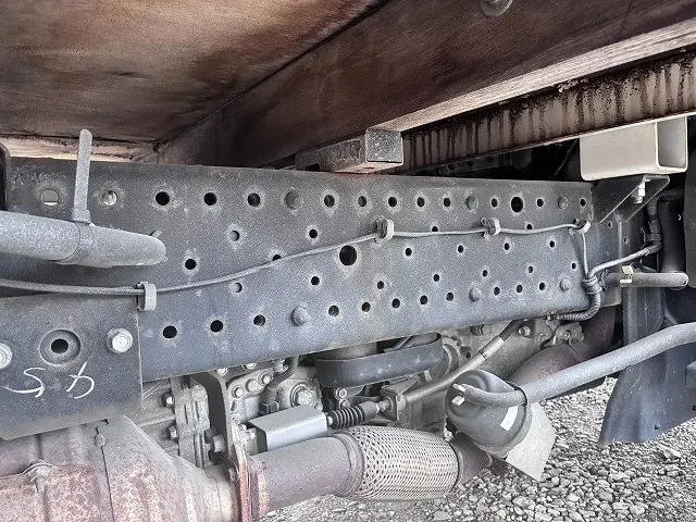 いすゞ エルフ TPG-NLR85AR(2WD)の写真44