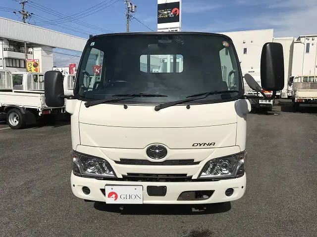 トヨタ ダイナ 2RG-XZC605(2WD)の写真2