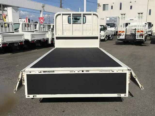 トヨタ ダイナ 2RG-XZC605(2WD)の写真12