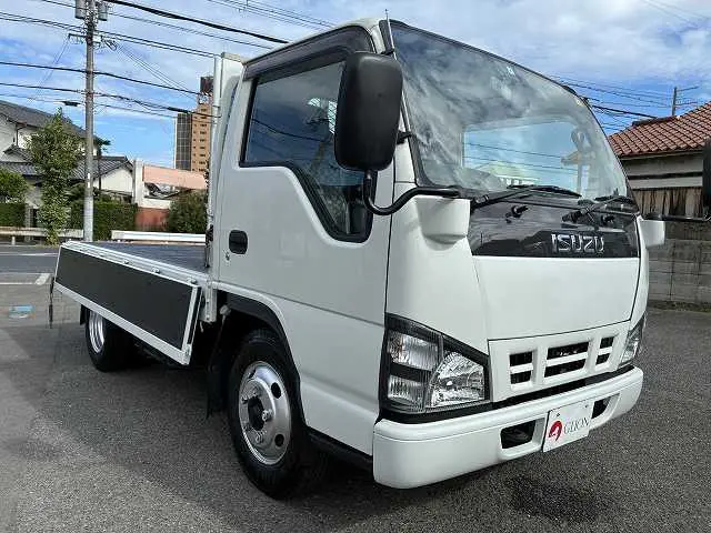 いすゞ エルフ PB-NKR81A(2WD)の写真10