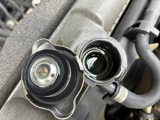 いすゞ エルフ PB-NKR81A(2WD)の写真22