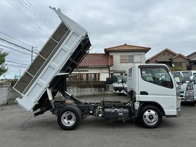 三菱 キャンター TPG-FBA60(2WD)の写真5