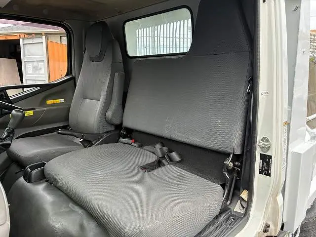 三菱 キャンター TPG-FBA60(2WD)の写真38