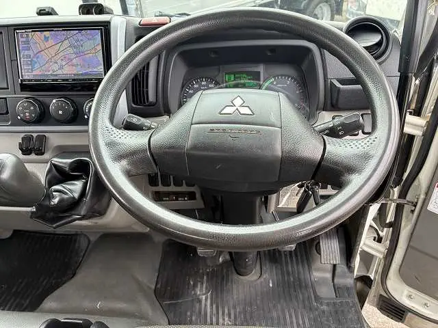 三菱 キャンター TPG-FBA60(2WD)の写真39