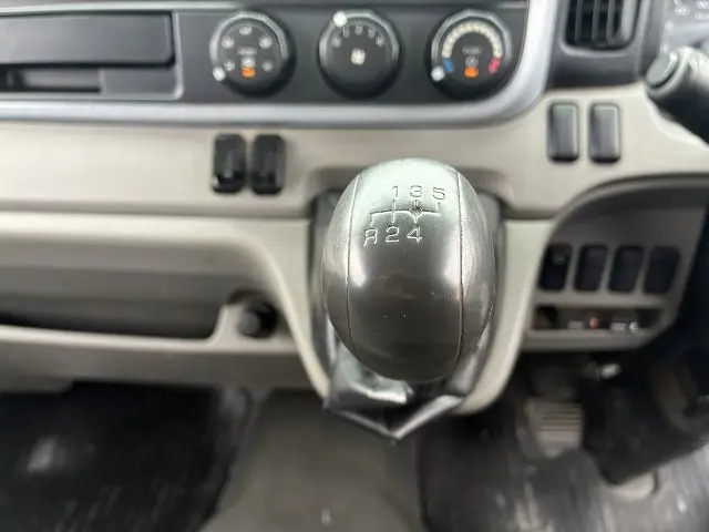 三菱 キャンター TPG-FBA60(2WD)の写真43