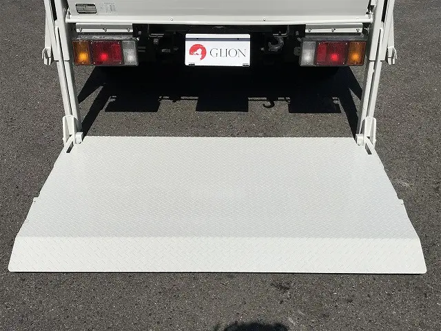 いすゞ エルフ TRG-NJR85A(2WD)の写真17