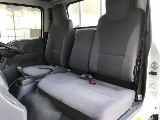 いすゞ エルフ TRG-NJR85A(2WD)の写真36