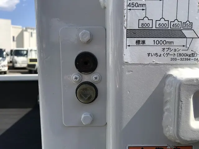 いすゞ エルフ TRG-NJR85A(2WD)の写真44