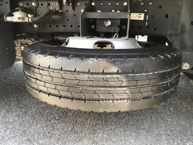 いすゞ エルフ TRG-NJR85A(2WD)の写真47