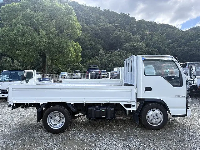 日産 アトラス PB-AKR81A(2WD)の写真5