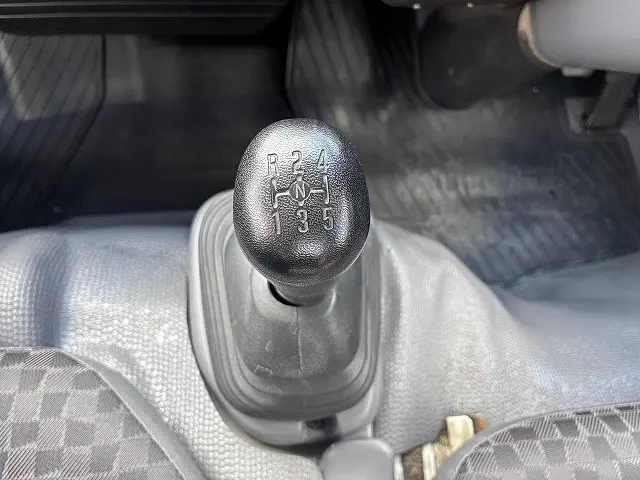 日産 アトラス PB-AKR81A(2WD)の写真47