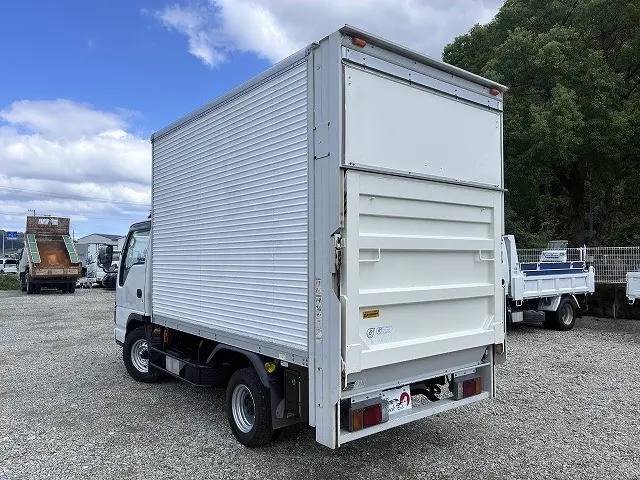 いすゞ エルフ KR-NHR69N(2WD)の写真6