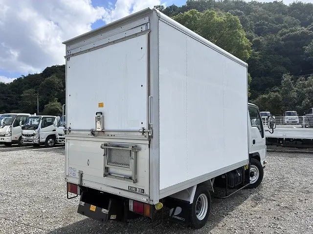 いすゞ エルフ BKG-NHR85N(2WD)の写真8