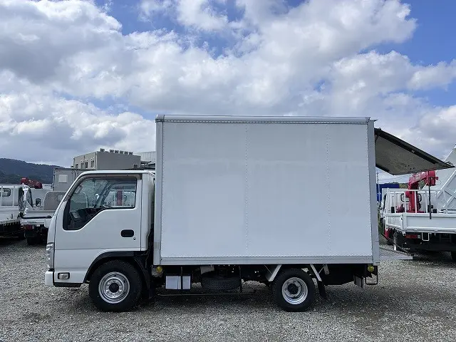 いすゞ エルフ BKG-NHR85N(2WD)の写真11