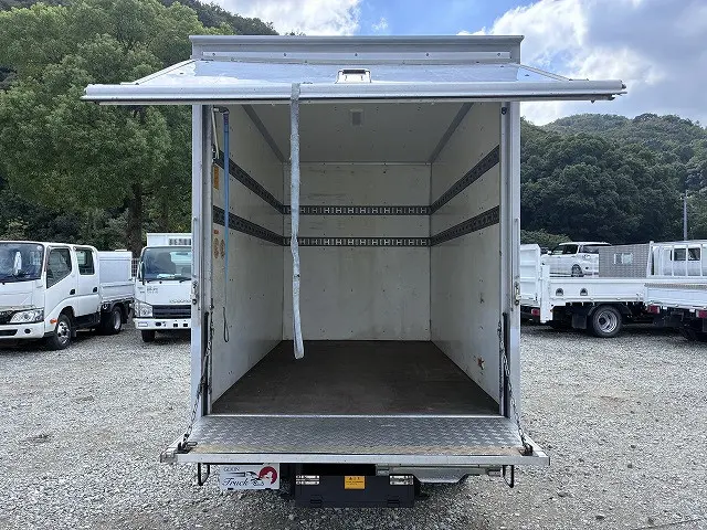いすゞ エルフ BKG-NHR85N(2WD)の写真14