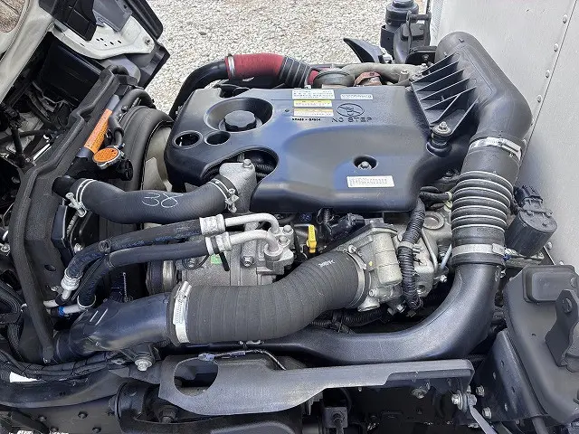 いすゞ エルフ BKG-NHR85N(2WD)の写真27