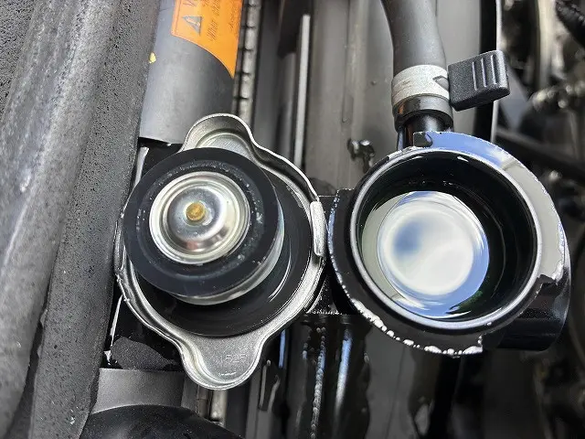 いすゞ エルフ BKG-NHR85N(2WD)の写真28