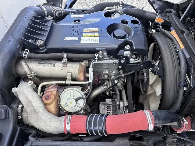 いすゞ エルフ BKG-NHR85N(2WD)の写真31
